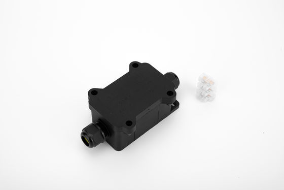 Black IP68 Quick Connector 24A 450VAC Waterproof Junction Box 2 Pin